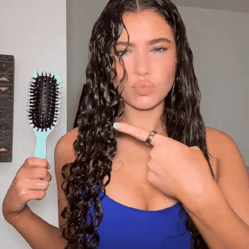 QIAWI™ Curl Defining Brush